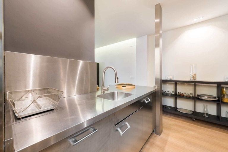 Room 3, The Double Loft Designer Loft for 4 Next to Atocha, Madrid