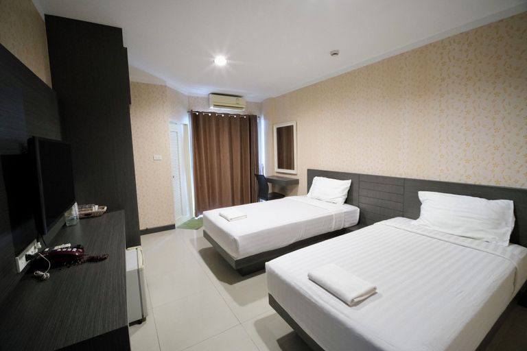 Bedroom 2, Fortune Surin Hotel, Muang Surin