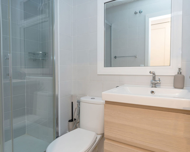 Room 2, Bright and Cozy Flat in the Heart of the City, Barcelona