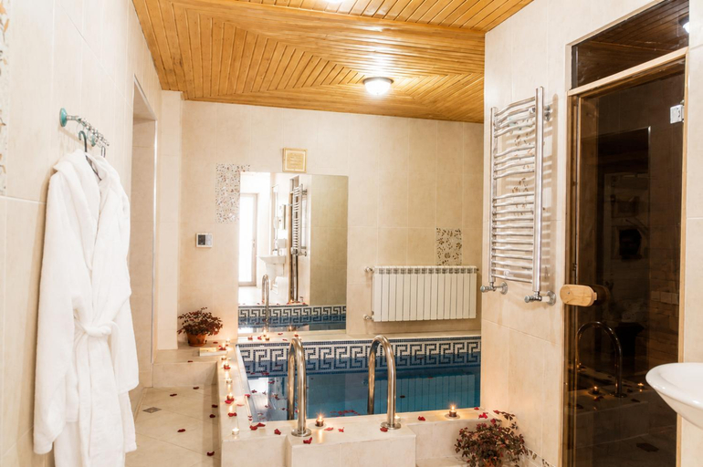 Bathroom, White House SPA Hotel, Baku