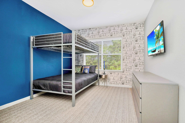 Interior 2, Upstay Pet-friendly Condo Near Disney w Balcony, Orange