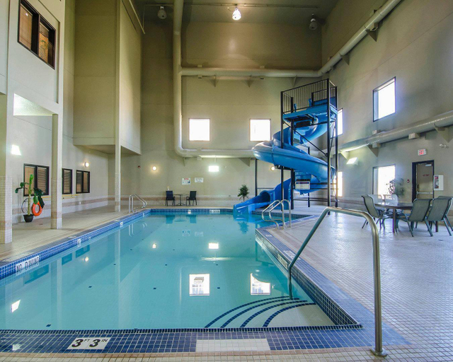 Sport & Beauty, Quality Inn & Suites Grand Prairie, Division No. 19