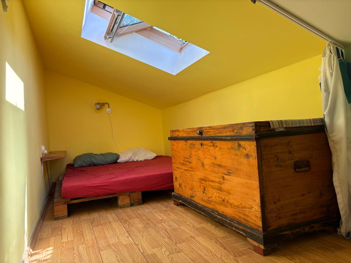 Others 4, Just a Hostel, Sozopol