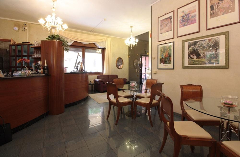 Food & Drinks 4, Hotel Rose & Crown, Reggio Nell'Emilia