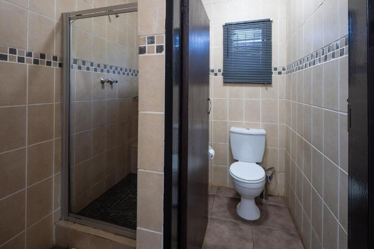 Bathroom 2, Eco Lodge Lephalale, Waterberg