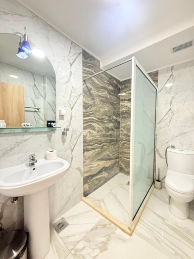 Bathroom 3, Hotel Dabi Imperial