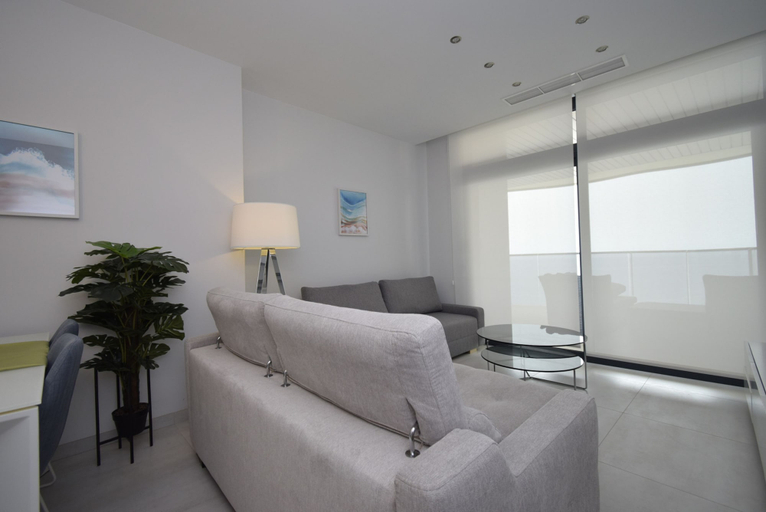Room 4, Sunset Waves 22-32 in Benidorm, Alicante