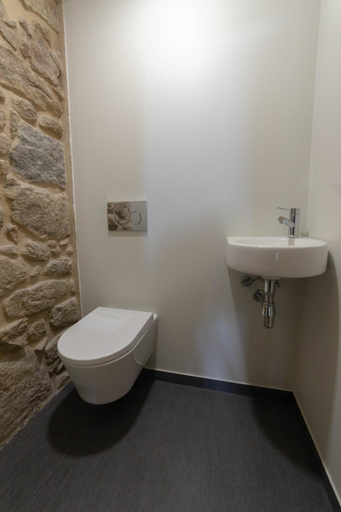 Bathroom 4, Villae Carreiro, Braga