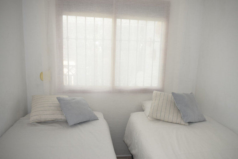 Room 5, Pb1117 in Denia With 1 Bedrooms and 1 Bathrooms, Alicante