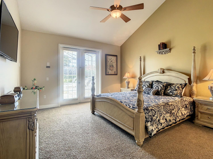 Bedroom 2, Fantastic 7 Bed 6 Bath in Prestigious Gated Comm., Osceola