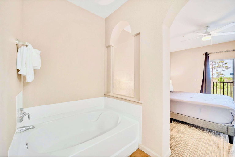 Bathroom 5, Family Fun Condo Pool and Sauna Near Disney, Orange