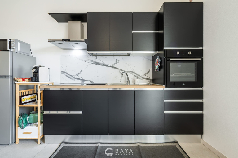 Room 3, Modern 2BR Retreat in Pula - Bright Quiet, Cagliari