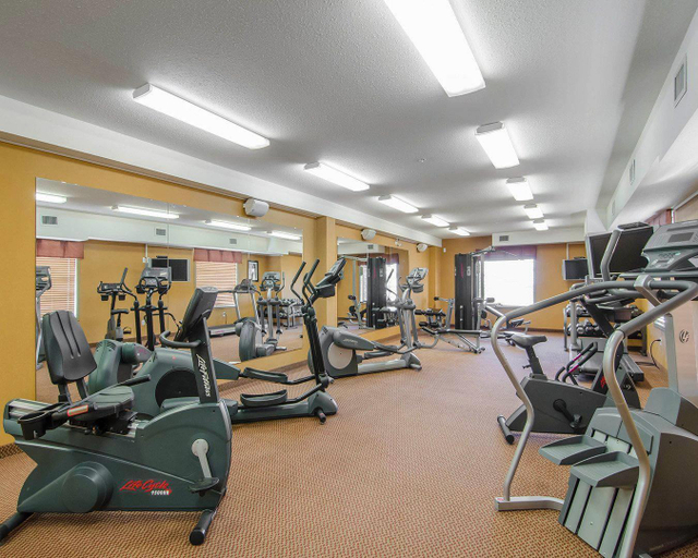 Others 5, Quality Inn & Suites Grand Prairie, Division No. 19