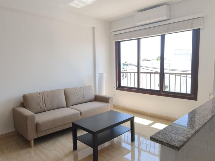 Room 4, Nerja Sun Apartments Carabeo Sea, Málaga
