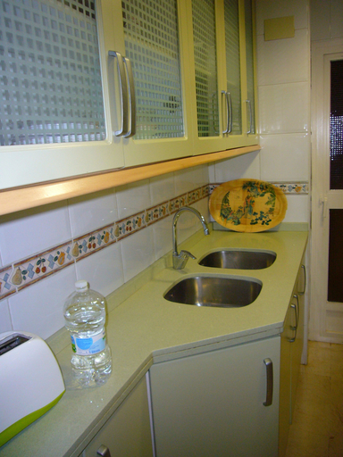 Room 4, Santa Margarita 4C in Benidorm, Alicante