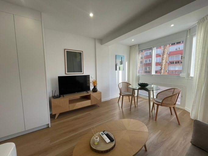Room 5, Terrasol Plazamar 4-3, Málaga