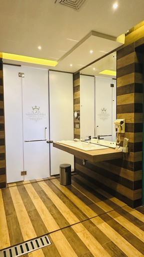 Bathroom 4, Kings Landing Unawatuna, Habaraduwa