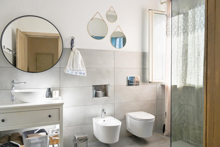 Bathroom 3, Cozy guest house Downtown, Olbia-Tempio