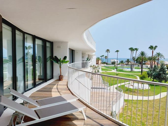 Room 4, Ap8209 in Denia With 2 Bedrooms and 2 Bathrooms, Alicante