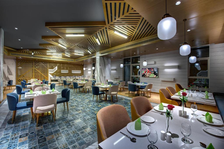 Food & Drinks 5, The S Hotel Al Barsha, Dubai