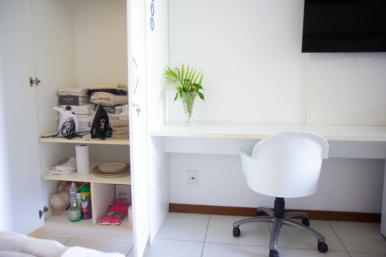 Room 3, Studio p 4 Perto da Praia em Barra de S o Miguel, Barra de São Miguel