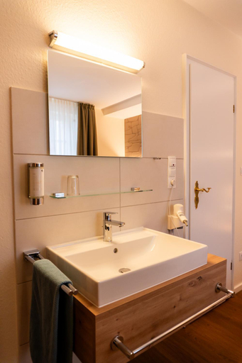 Bathroom, Gastehaus Korf, Neuwied