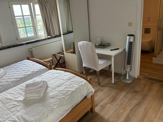 Bedroom 2, Hotel La Chaumiere, Vlaams Brabant