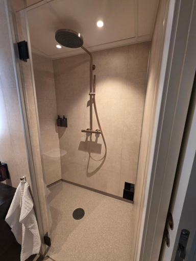 Bathroom 2, Stryn Kaffebar & Vertshus, Stryn