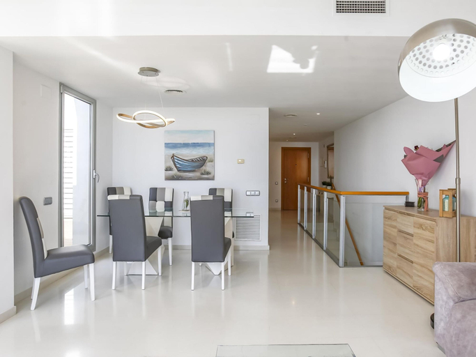 Others 2, Duplex Moderno y Luminoso con Vistas a mar, Barcelona