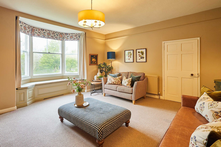 Room 4, Host Stay Tree Tops, Darlington