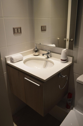 Bathroom 3, Midtown Apartments, Santiago