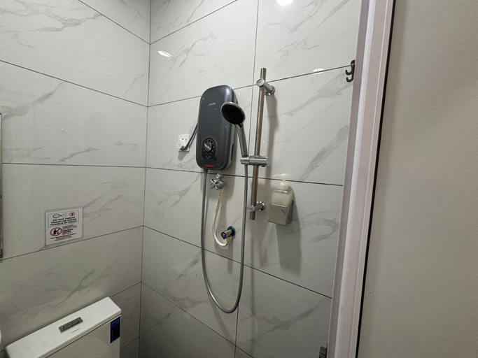 Bathroom 4, Collection O Near Sunway Karnival Mall Formerly Rest Haven, Seberang Perai Tengah