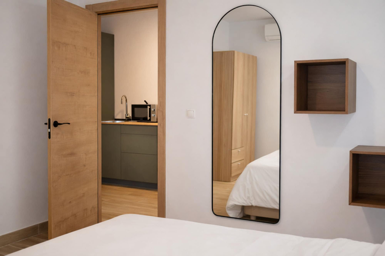 Room 5, Apartment near the Las Ventas Bullring, Madrid