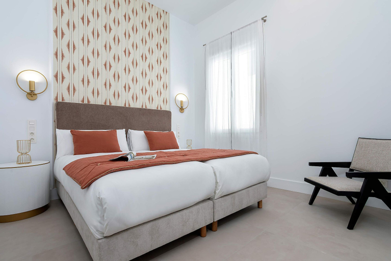 Room 2, Luxurious 3 bd apartment in Granada. San Anton 302, Granada