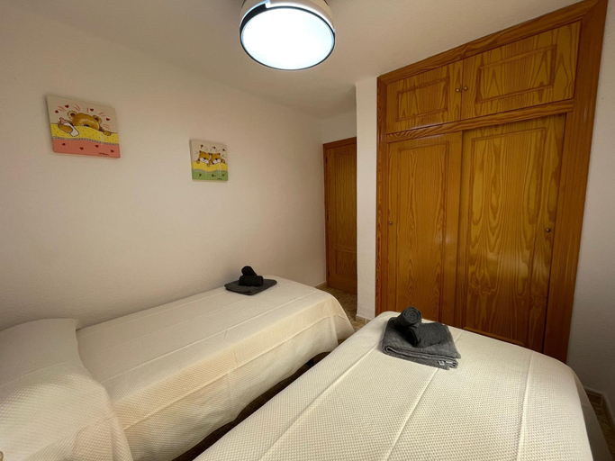 Room 3, Terrasol Miguelangelo Frontal AL MAR, Málaga