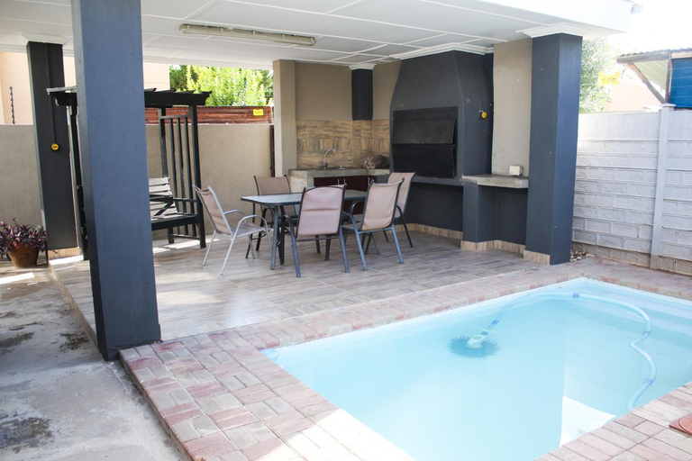 Sport & Beauty 2, Gemutlich Guesthouse, Siyanda