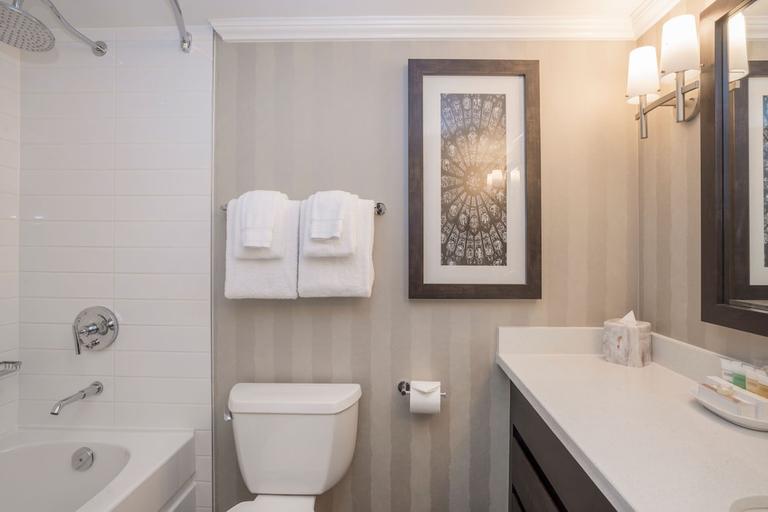 Bathroom 5, The Sutton Place Hotel Vancouver, Greater Vancouver
