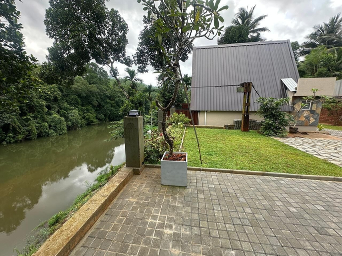 Property grounds 4, Kithulgala Cabana Resort, Yatiyanthota