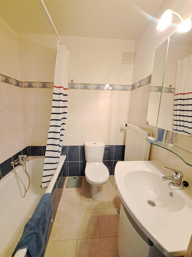 Bathroom, Cozy Apartment Near the Dunes, West-Vlaanderen