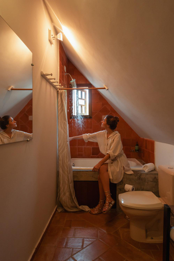 Bathroom, Casa da Estacao - Nao e hotel, nao e pousada e a casa mais charmosa de Morretes!, Morretes