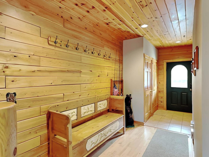 Property amenity 4, Cedar Shores Villa 10 by Taylor Made Deep Creek, Garrett