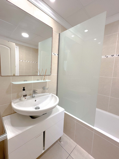 Room 2, Ad1202 in Oliva With 2 Bedrooms and 2 Bathrooms, Valencia