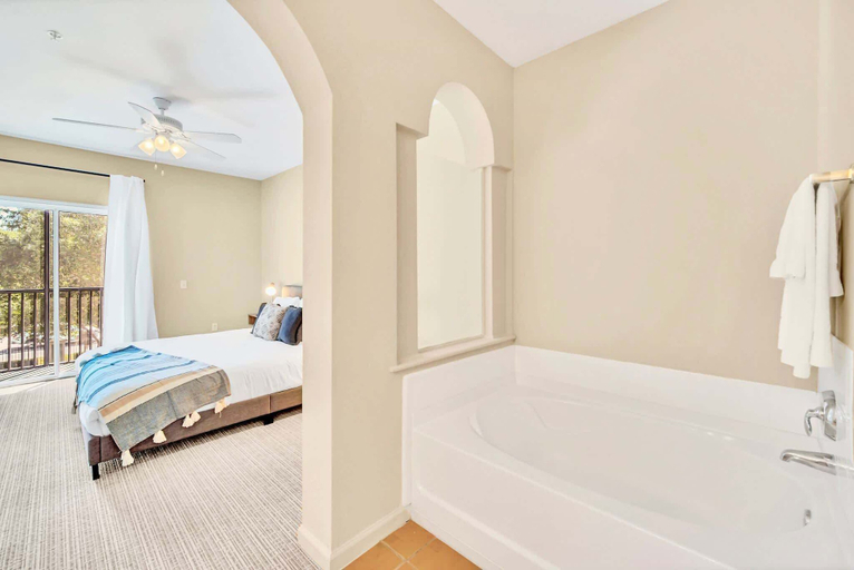 Bedroom 4, Upstay - Large Condo w Pool, Sauna, Gym, Orange