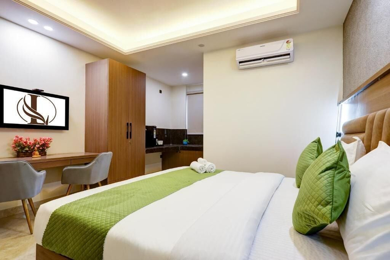 Room 5, Limewood Stay Premium Studios Sector 29, Gurgaon