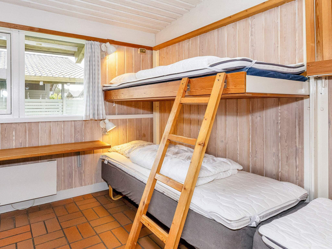 Bedroom 4, 6 person holiday park home in Hanstholm, Thisted