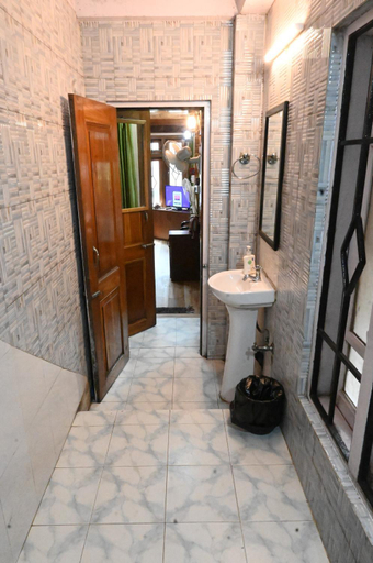 Bathroom 4, Quinton Enclave, East Khasi Hills
