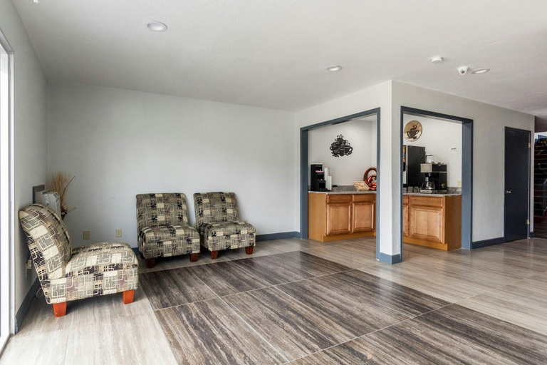 Public Area 2, Scottish Inn and Suites Tomball, Houston