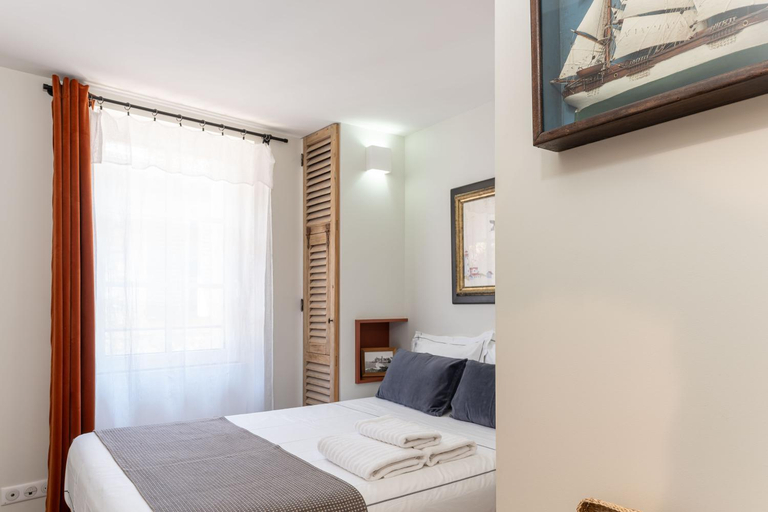 Bedroom 2, Les Petits Volets 2 a 100m de la mer, Alpes-Maritimes