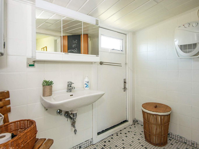 Bathroom 3, 4 person holiday home in Broager, Sønderborg