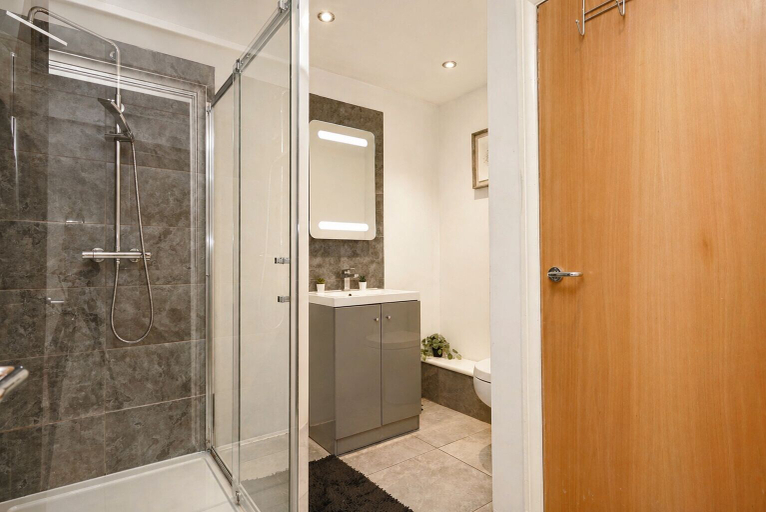 Bathroom 4, The MCR Prime Pad, Manchester